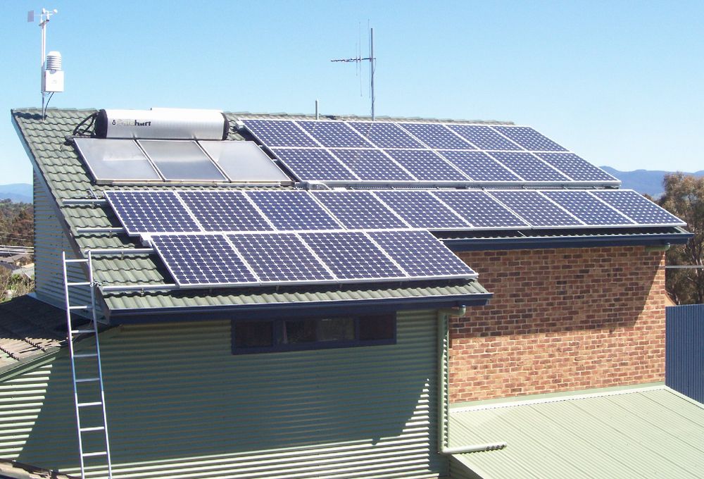 VK1NP Fraser 6.25 kW Grid Solar PV Array + Solahart 303J - 145580 Bytes